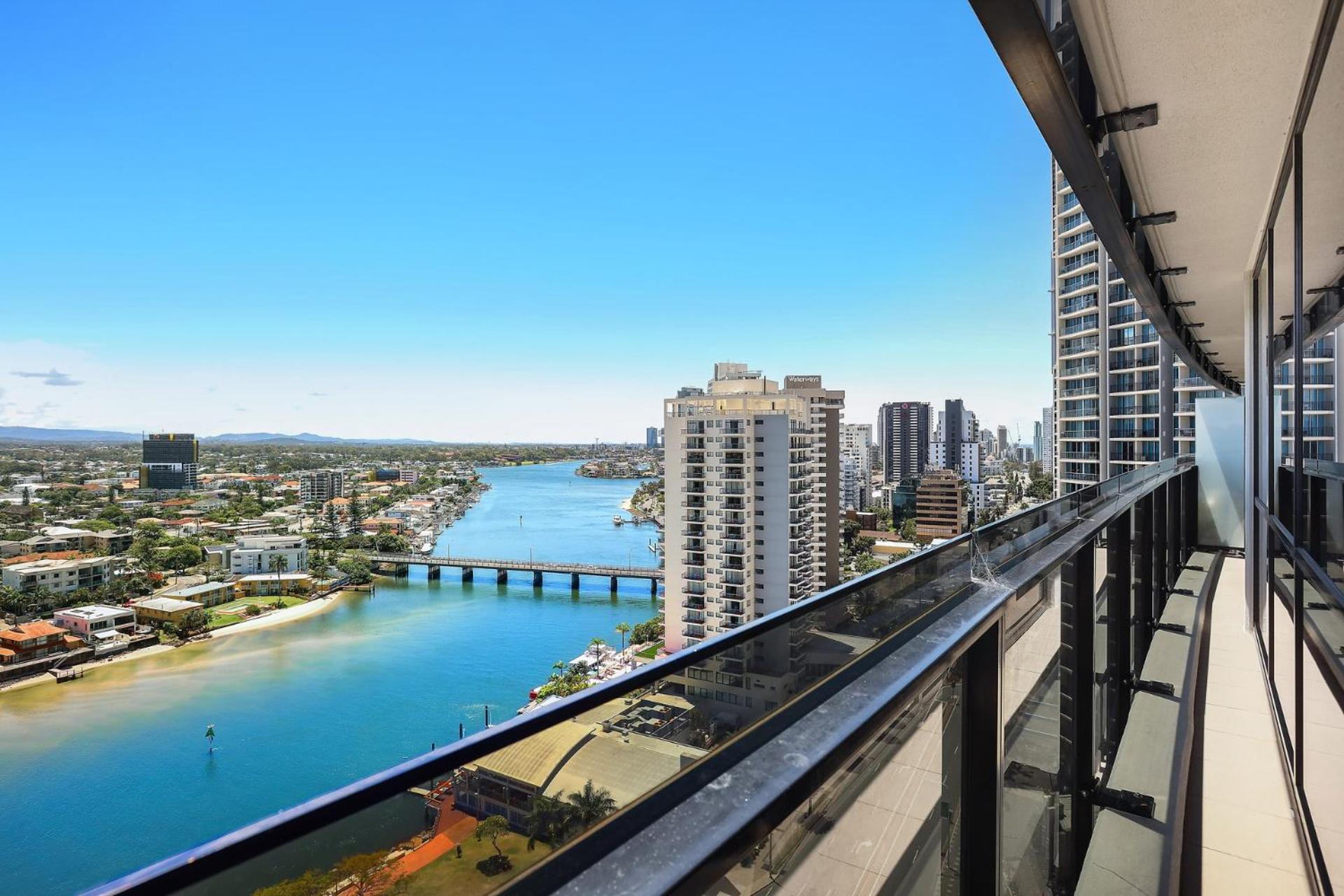 Circle On Cavill 2, 3, 4 & 5 Bedroom Skyhomes & Sub Penthouses By Gold Coast Holidays Eksteriør bilde
