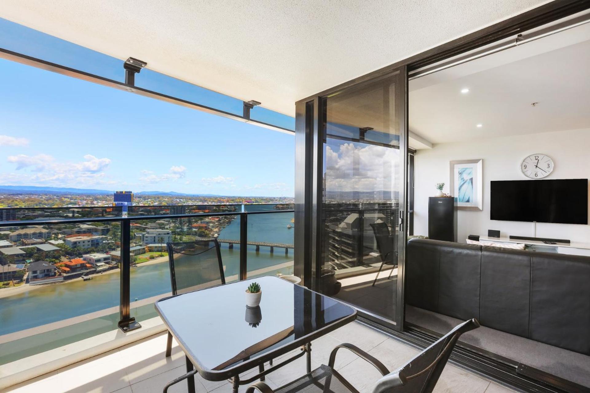 Circle On Cavill 2, 3, 4 & 5 Bedroom Skyhomes & Sub Penthouses By Gold Coast Holidays Eksteriør bilde