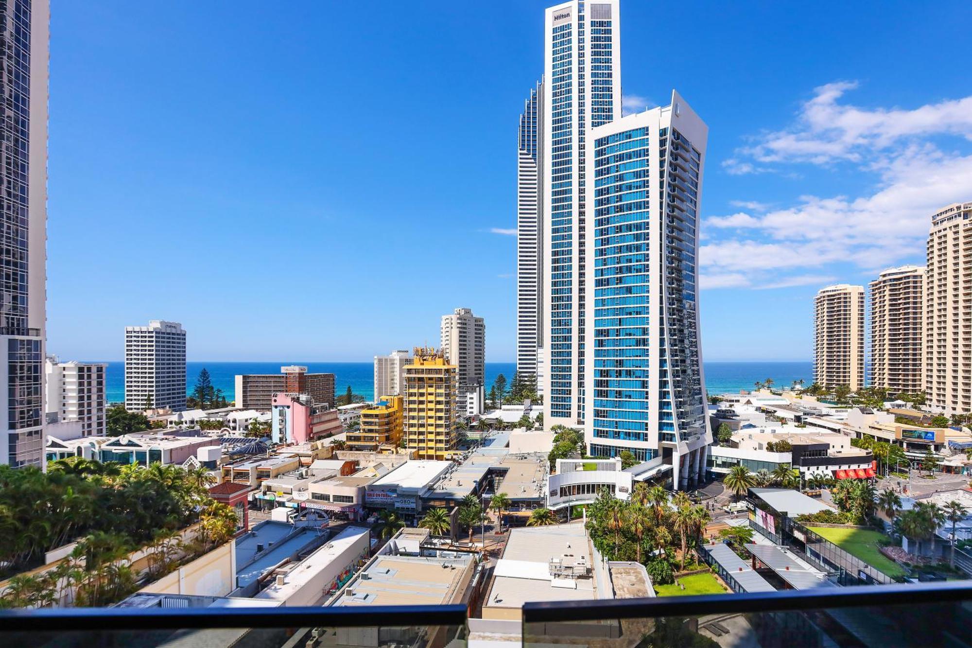 Circle On Cavill 2, 3, 4 & 5 Bedroom Skyhomes & Sub Penthouses By Gold Coast Holidays Eksteriør bilde