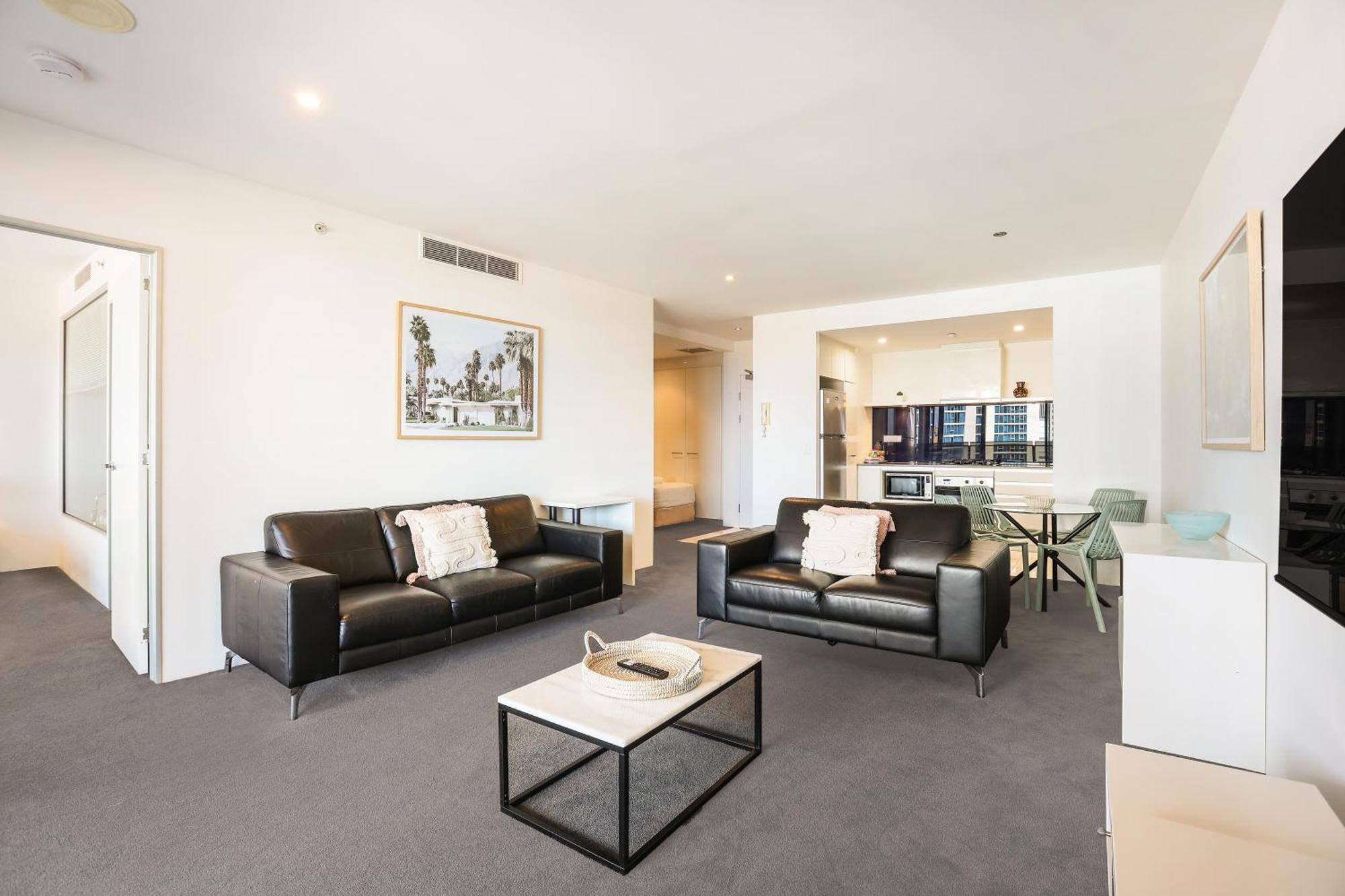 Circle On Cavill 2, 3, 4 & 5 Bedroom Skyhomes & Sub Penthouses By Gold Coast Holidays Eksteriør bilde