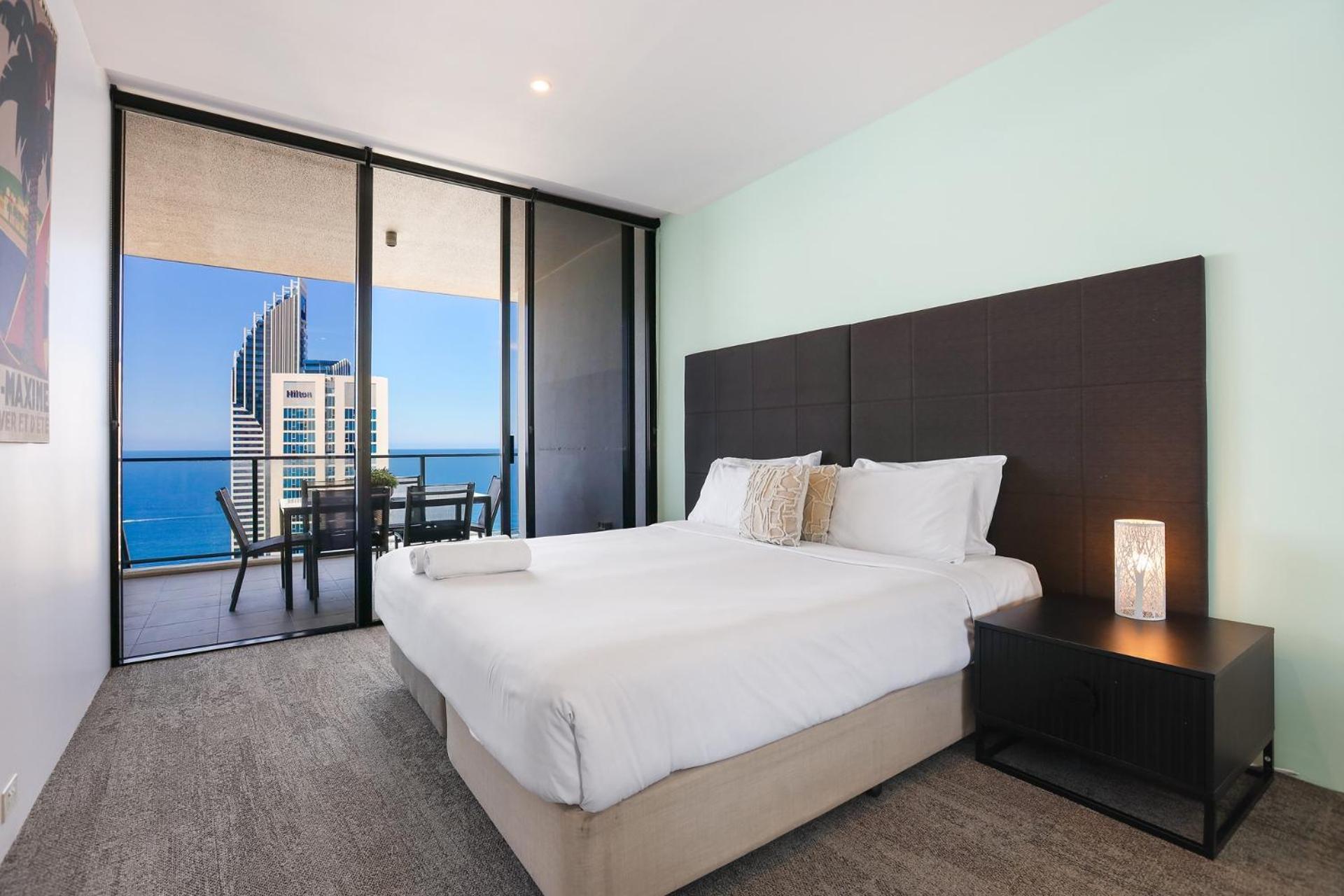 Circle On Cavill 2, 3, 4 & 5 Bedroom Skyhomes & Sub Penthouses By Gold Coast Holidays Eksteriør bilde